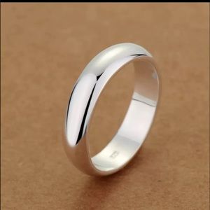 Sterling Silver ring size 7